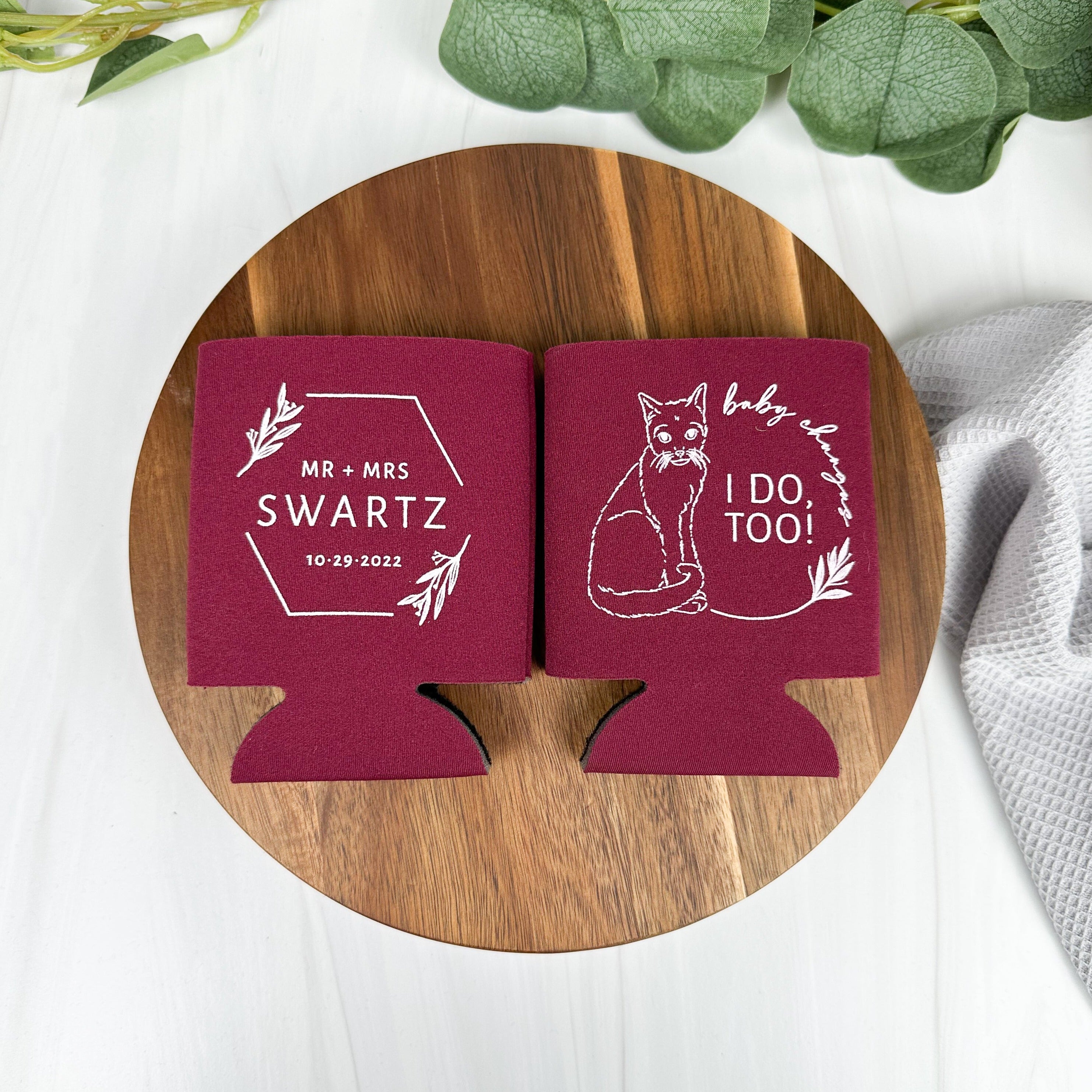 Pet drawing custom wedding can coolers in the color of maroon